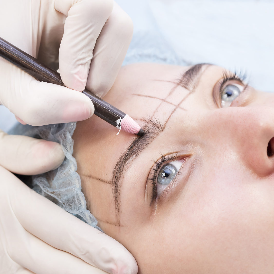 Microblading eyebrows workflow in a beauty salon